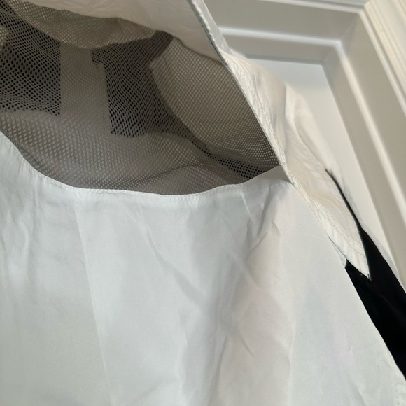 Brooks Windbreaker Athletic Jacket Full zip colors black and white Sz large - Picture 4 of 9